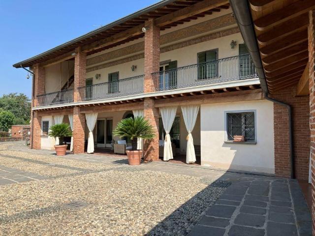 Villa Indipendente in vendita a Pontoglio, Lombardia