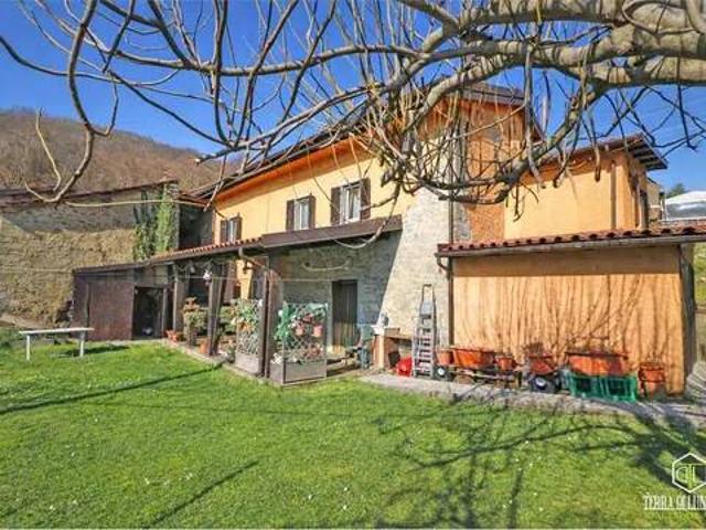 Villa Indipendente in vendita a Montelungo Terme, Pontremoli