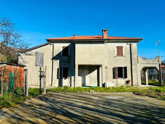 Villa Indipendente in vendita a Pontremoli, Toscana