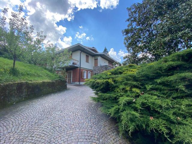 Villa Indipendente in vendita a Pontremoli, Toscana