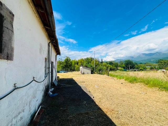 Villa Indipendente in vendita a Novoleto, Pontremoli