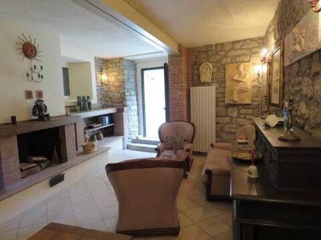 Villa Indipendente in vendita a Pontremoli, Toscana