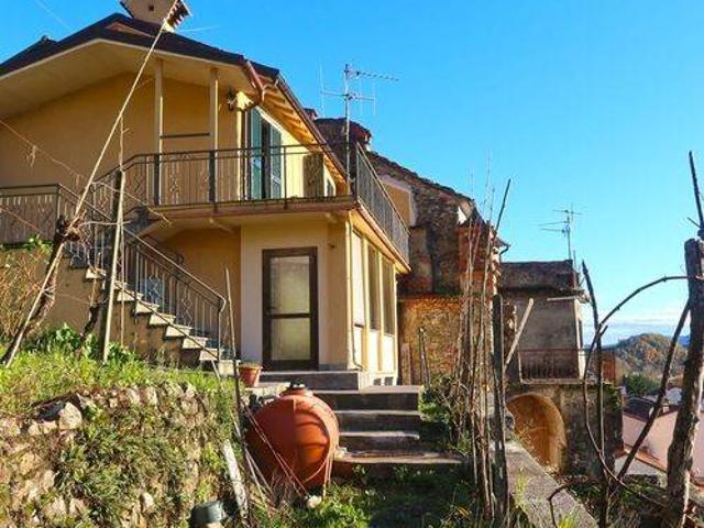Villa Indipendente in vendita a Pontremoli, Toscana