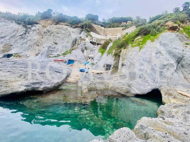 Villa Indipendente in vendita a Ponza, Lazio