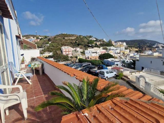 Villa Indipendente in vendita a Ponza, Lazio