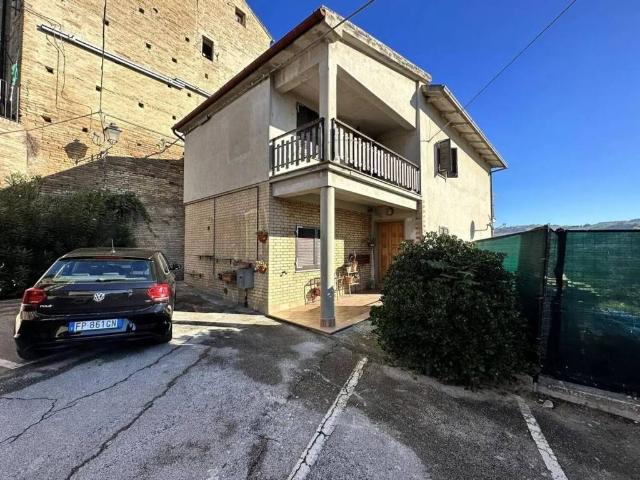 Villa Indipendente in vendita a Marche, Fermo