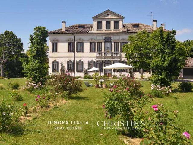 Villa Indipendente in vendita a Ponzano Veneto, Ponzano