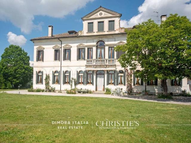 Villa Indipendente in vendita a Ponzano Veneto, Ponzano
