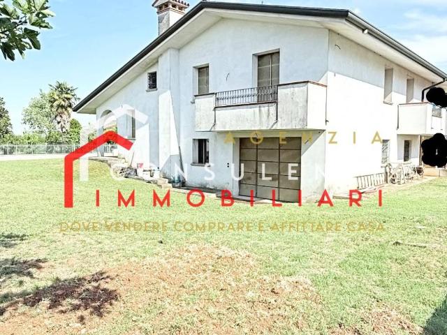 Villa Indipendente in vendita a Ponzano Veneto, Ponzano
