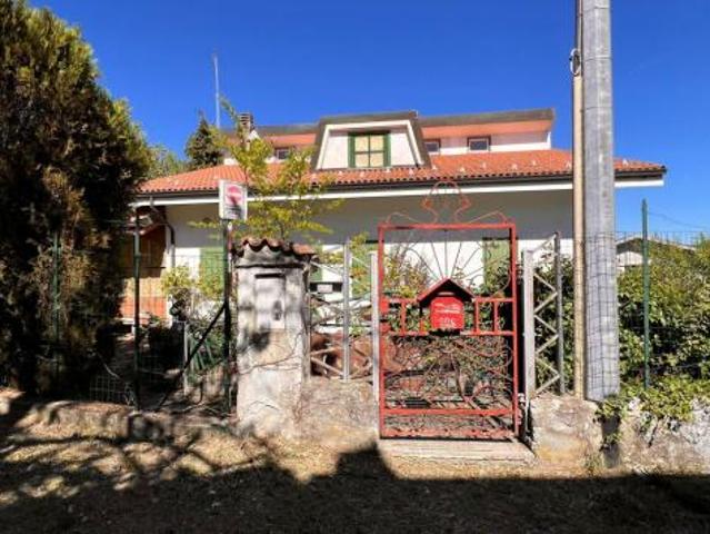 Villa Indipendente in vendita a Piemonte, Alessandria