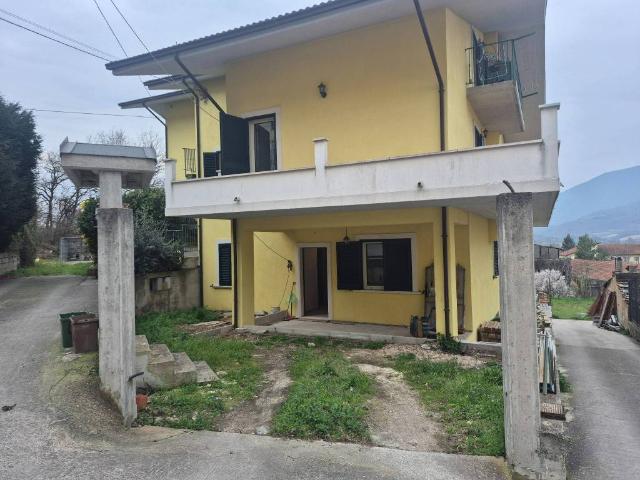 Villa Indipendente in vendita a Popoli, Abruzzo