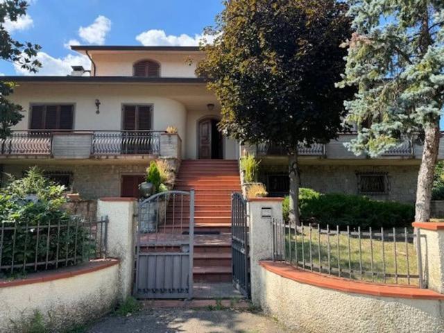 Villa Indipendente in vendita a Poppi, Toscana