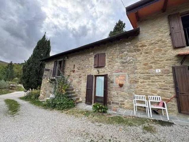 Villa Indipendente in vendita a Poppi, Arezzo