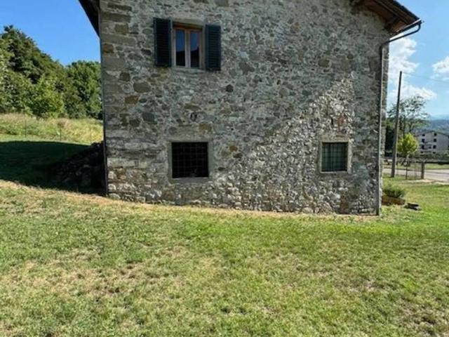 Villa Indipendente in vendita a Poppi, Toscana