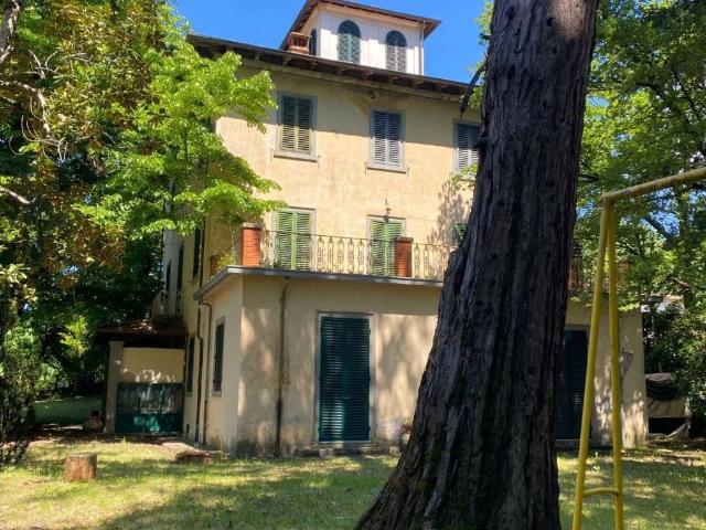 Villa Indipendente in vendita a Poppi, Toscana