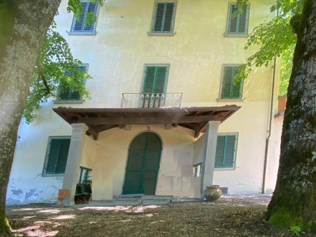 Villa Indipendente in vendita a Poppi, Toscana