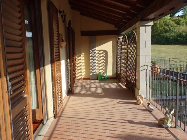 Villa Indipendente in vendita a Poppi, Toscana
