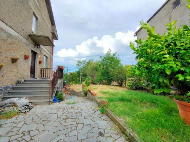 Villa Indipendente in vendita a Porano, Terni