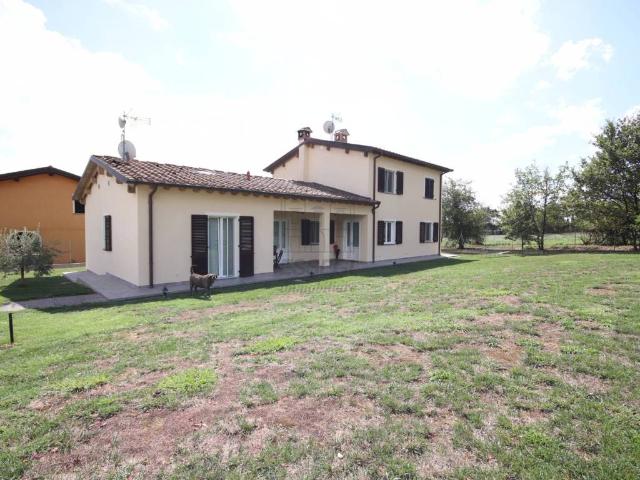 Villa Indipendente in vendita a Rughi, Porcari