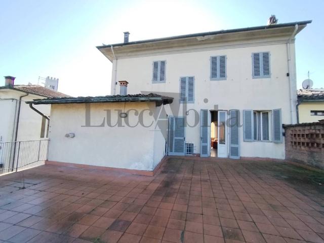 Villa Indipendente in vendita a Porcari, Toscana