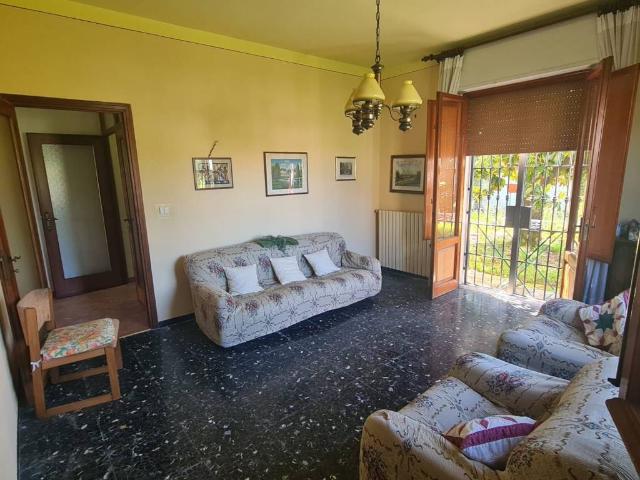Villa Indipendente in vendita a Rughi, Porcari