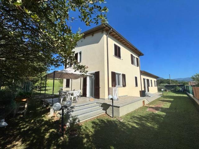 Villa Indipendente in vendita a Turchetto, Montecarlo