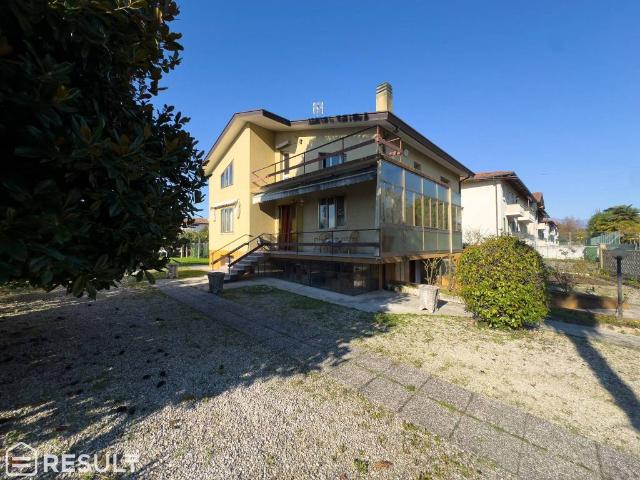 Villa Indipendente in vendita a Rorai Piccolo, Porcia