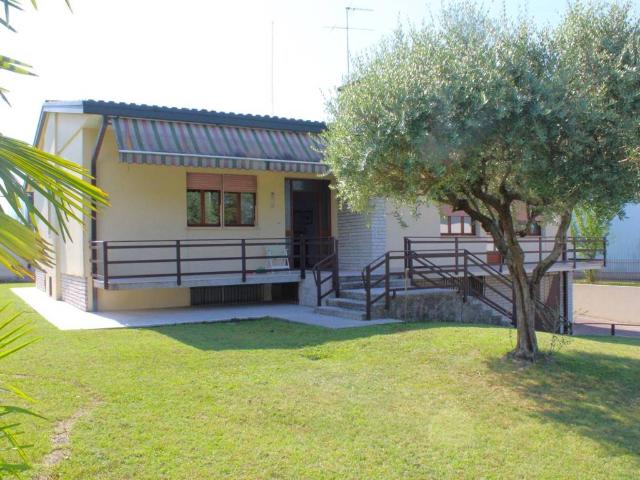 Villa Indipendente in vendita a Rorai Piccolo, Porcia