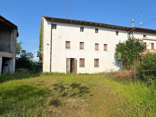 Villa Indipendente in vendita a Porcia, Friuli-Venezia Giulia