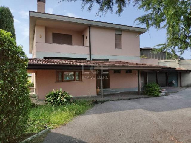 Villa Indipendente in vendita a Villanova / Vilanuova, Pordenone