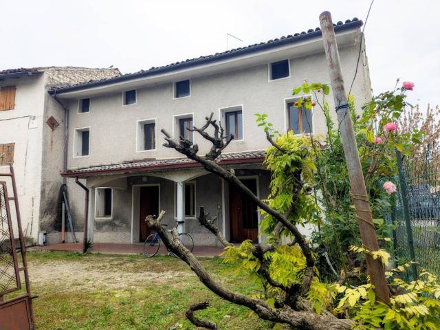Villa Indipendente in vendita a Torre, Pordenone