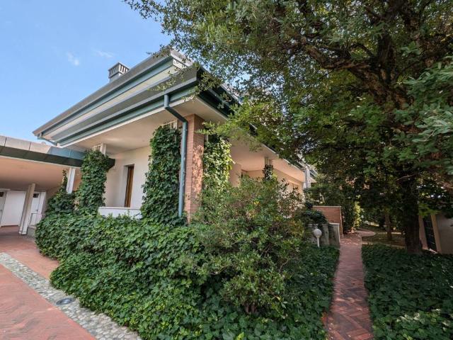 Villa Indipendente in vendita a Pordenone, Friuli-Venezia Giulia