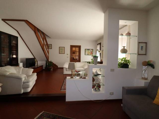 Villa Indipendente in vendita a Valle, Pordenone