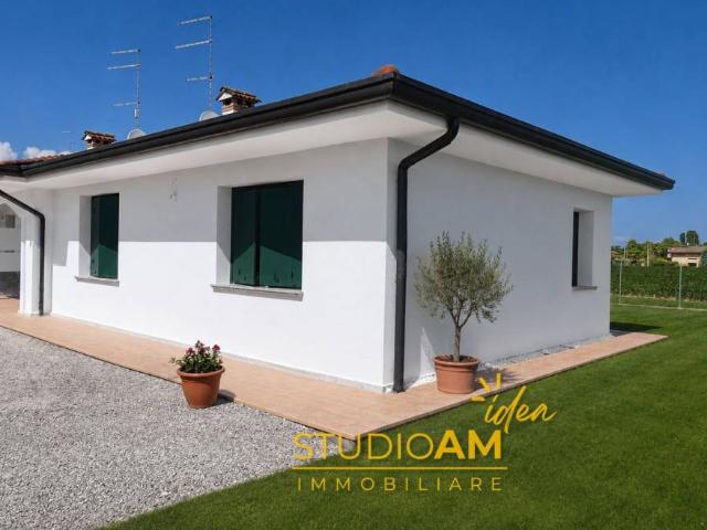 Villa Indipendente in vendita a Torre, Pordenone