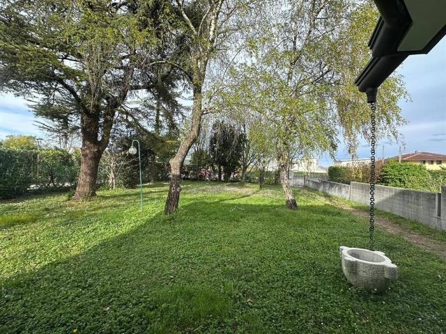 Villa Indipendente in vendita a Rorai Grande, Pordenone