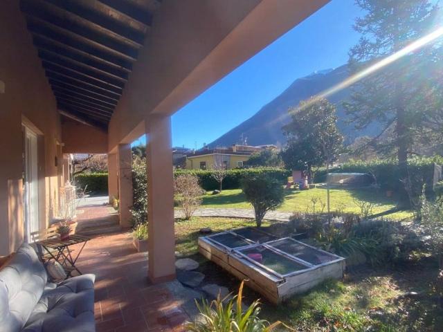Villa Indipendente in vendita a Tavordo, Porlezza
