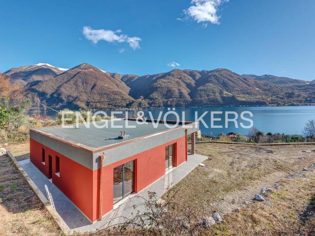 Villa Indipendente in vendita a Porlezza, Lombardia