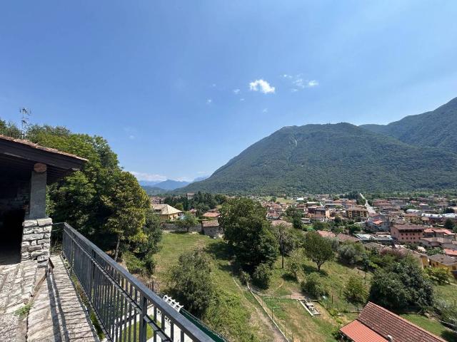 Villa Indipendente in vendita a Tavordo, Porlezza