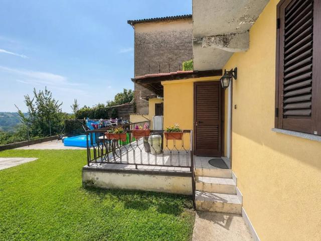 Villa Indipendente in vendita a Piemonte, Asti