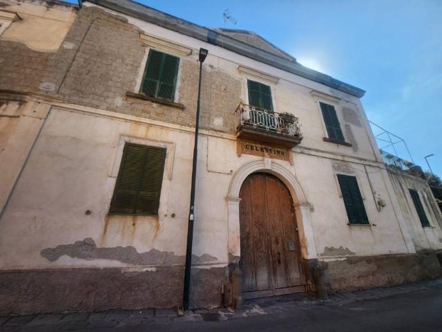 Villa Indipendente in vendita a Portici, Campania