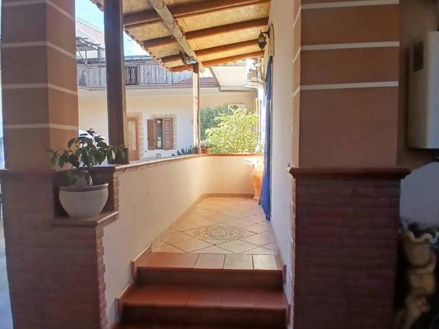 Villa Indipendente in vendita a Portico Di Caserta, Campania