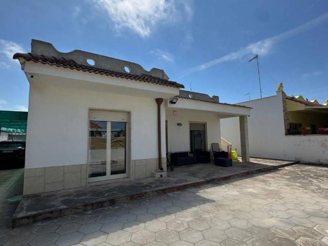 Villa Indipendente in vendita a Puglia, Lecce