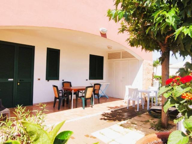 Villa Indipendente in vendita a Punta Grossa, Puglia
