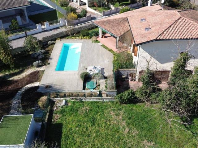 Villa Indipendente in vendita a Sant'Antonio, Porto Mantovano