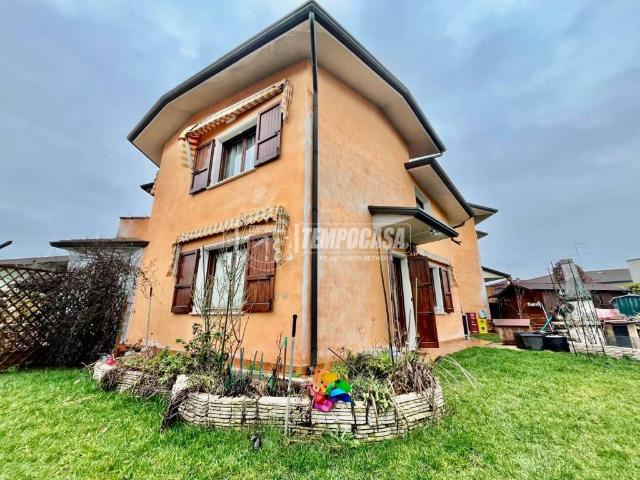 Villa Indipendente in vendita a Sant'Antonio, Porto Mantovano