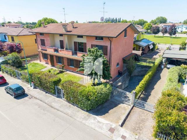 Villa Indipendente in vendita a Montata Carra, Porto Mantovano