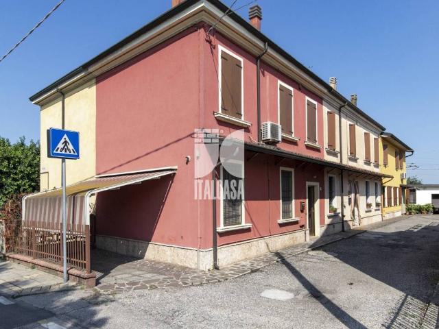 Villa Indipendente in vendita a Sant'Antonio, Porto Mantovano