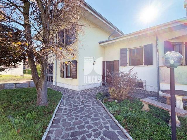 Villa Indipendente in vendita a Bancole, Porto Mantovano