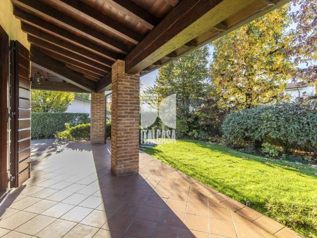 Villa Indipendente in vendita a Sant'Antonio, Porto Mantovano