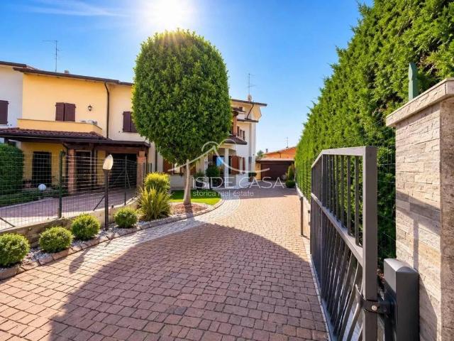 Villa Indipendente in vendita a Bancole, Porto Mantovano